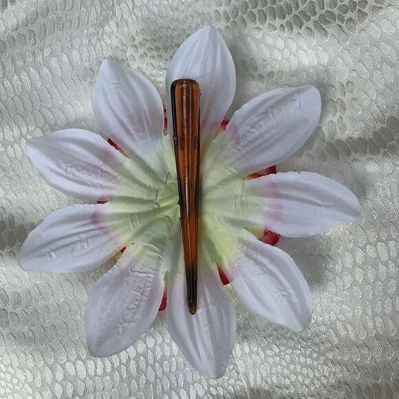 3/$20 Handmade FLOWER Floral HAIR CLIP Barrette - Picture 2 of 2